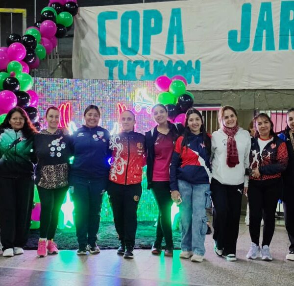 Doce de trece: Las patinadoras de Quimsa arrasaron en el Open Internacional de Tucumán