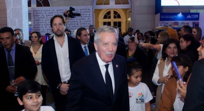 Elías Suárez destacó el valor de la cultura y la identidad santiagueña en la apertura de la Feria del Libro