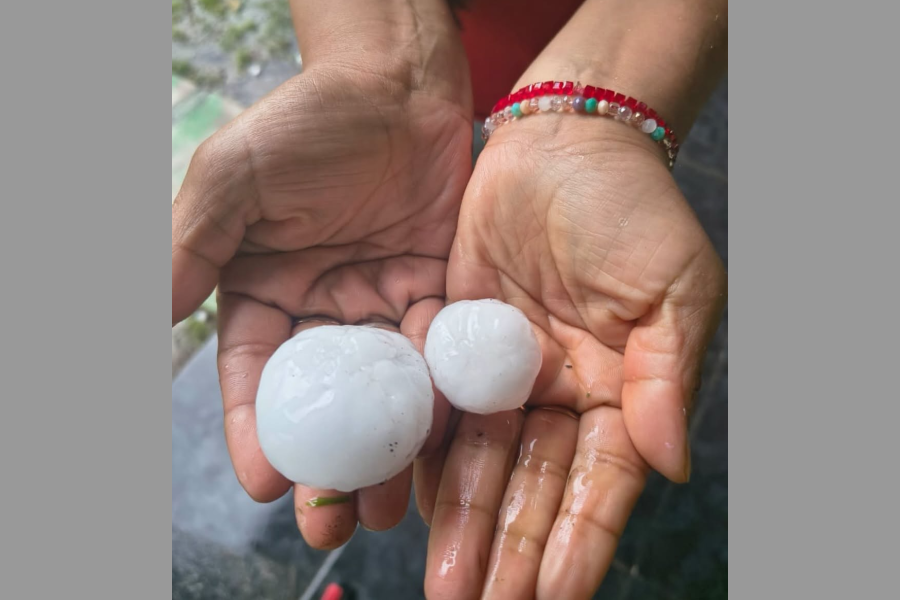 Fuerte granizada sorprendió a varias localidades de Córdoba y provocó daños materiales