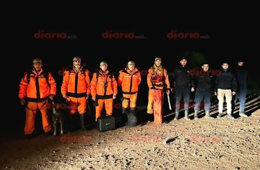 El Grupo Especial de Rescate encontró sana y salva a una anciana extraviada en el monte santiagueño