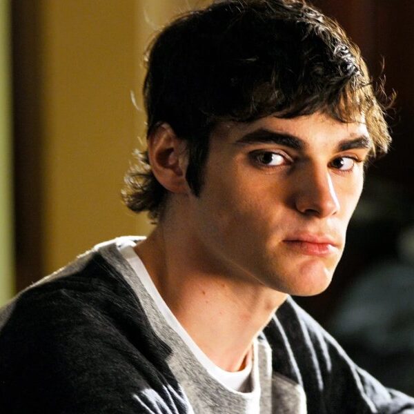 Murió RJ Mitte, el Flynn de «Breaking Bad»: su representante confirmó que se quitó la vida a los 34 años