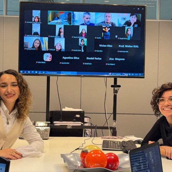 Cómo armar un diario, una radio o un canal escolar: Docentes del interior se capacitaron en línea en comunicación educativa