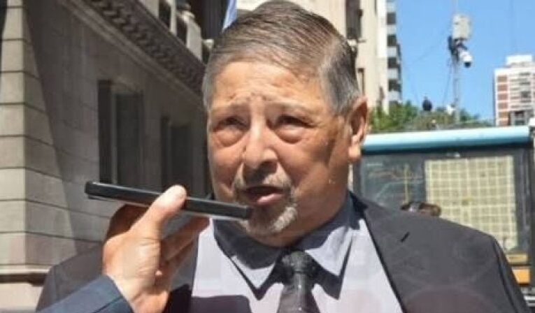 El diputado José Gómez denunció la presencia de presuntos infiltrados durante los incidentes frente al Congreso