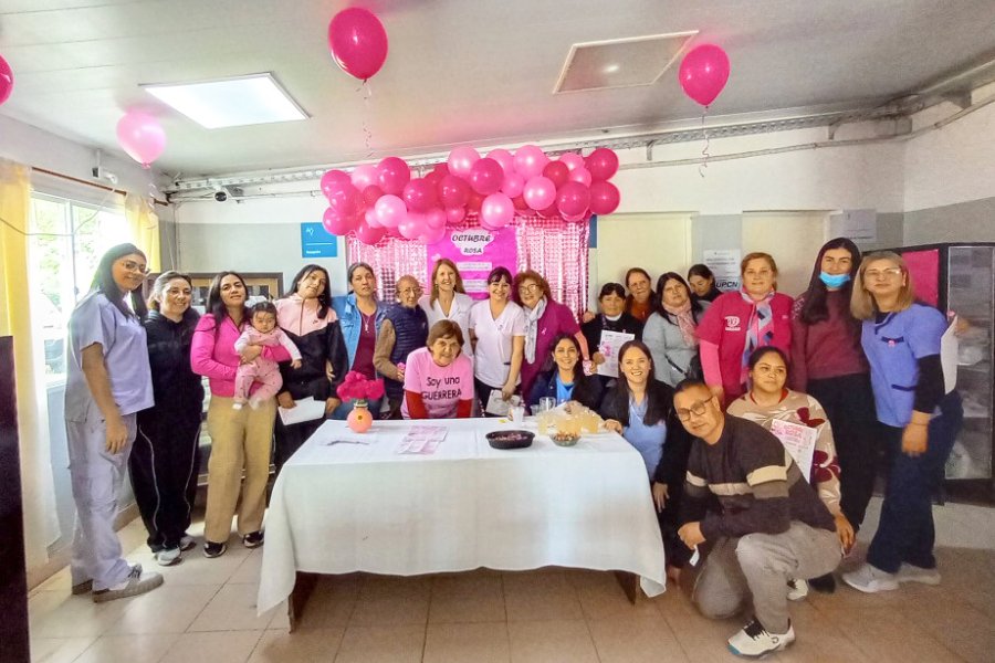 El Hospital de Tránsito de Lavalle llevó a cabo una jornada de concientización por el cáncer de mama El Hospital de Tránsito de Lavalle llevó a cabo una jornada de concientización por el cáncer de mama