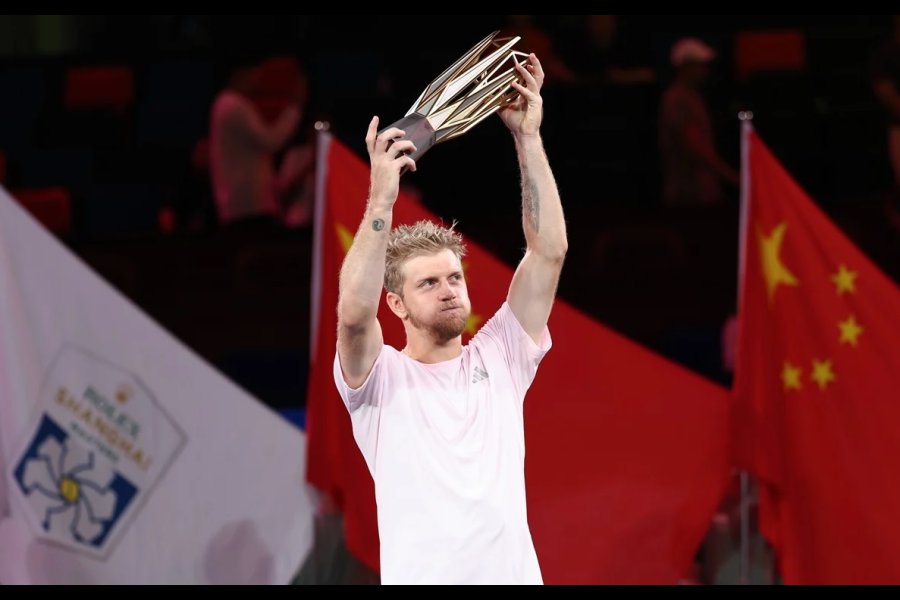 Alejandro Davidovich Fokina se consagró campeón del Masters 1000 de Shanghái tras remontar ante Rafa Jódar